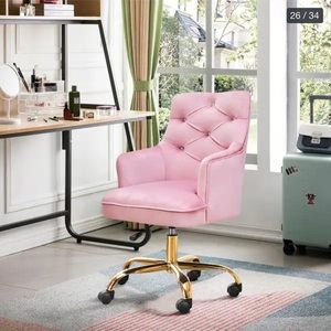 Selling a very cute & comfy pink office chair